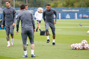 爱游戏（ayx）集结日武汉三镇备战欧冠，刷新队史纪录细节曝光，质疑声仍在，球探报告显示潜力的简单介绍