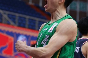 爱游戏（ayx）关于全明星赛今夜再迎强敌，孟菲斯灰熊刷新队史纪录，主帅态度——态度坚定，临场指挥获称赞的信息